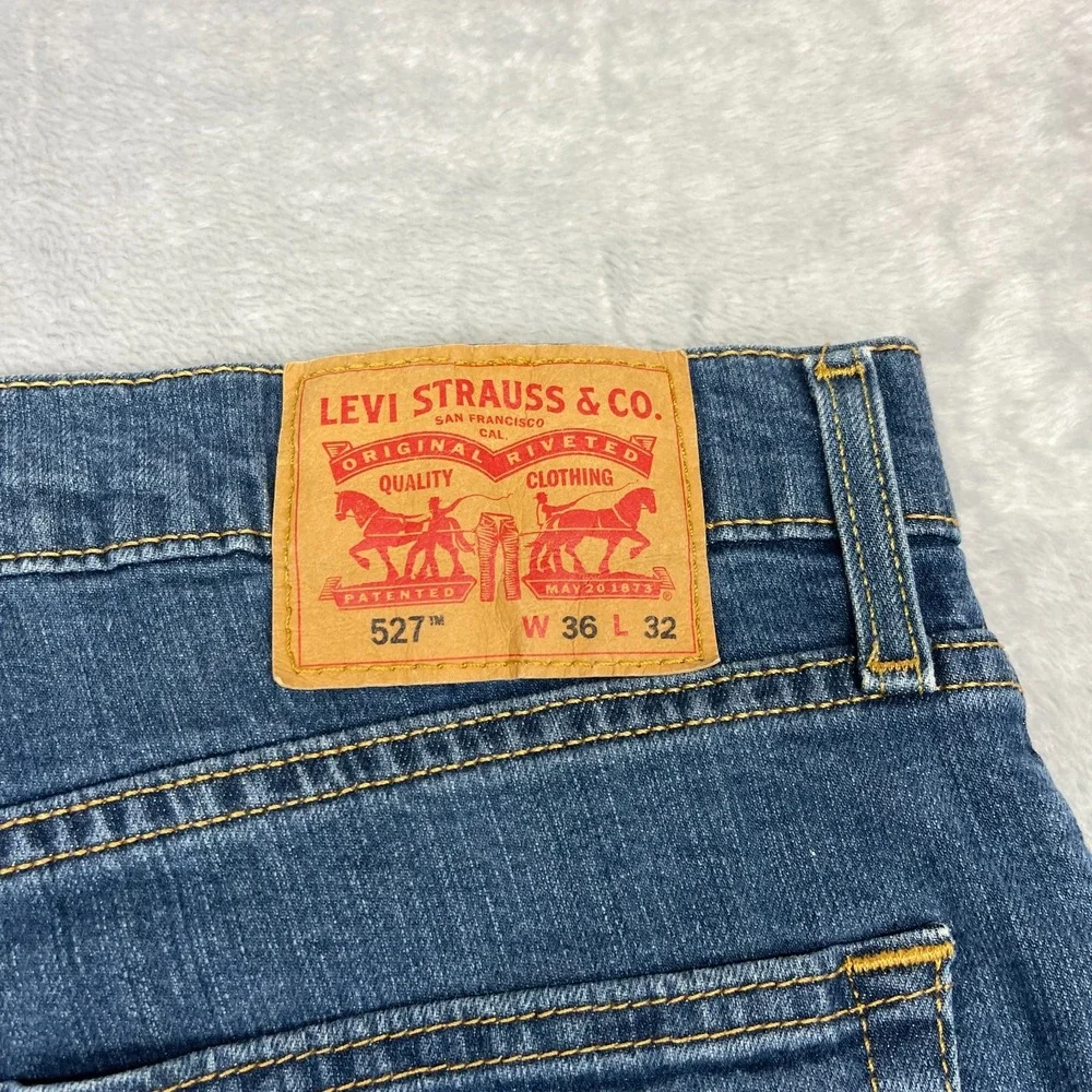 Levi's Jeans Mens 36x32 Blue Denim 527 Faded Medium Wash Americana Slim Bootcut